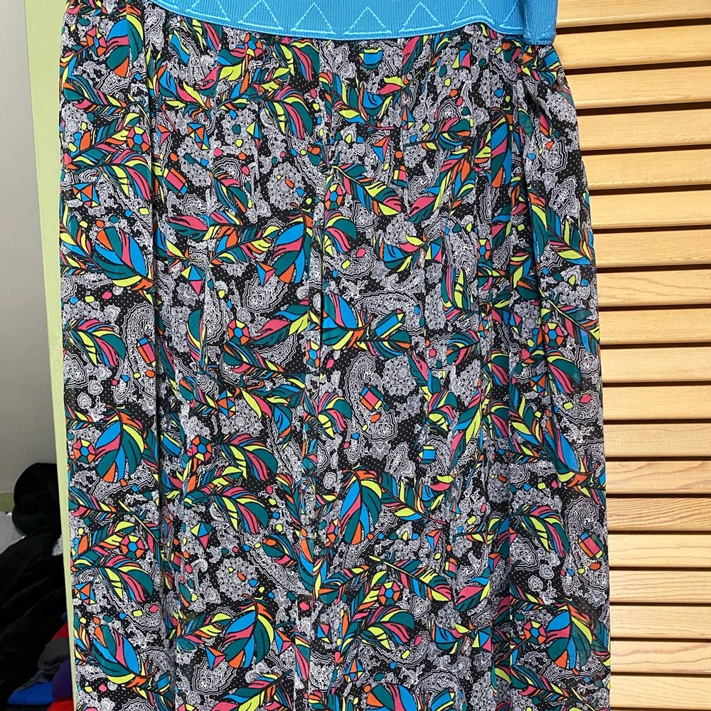 Long, flowy Lularoe Lucy skirt